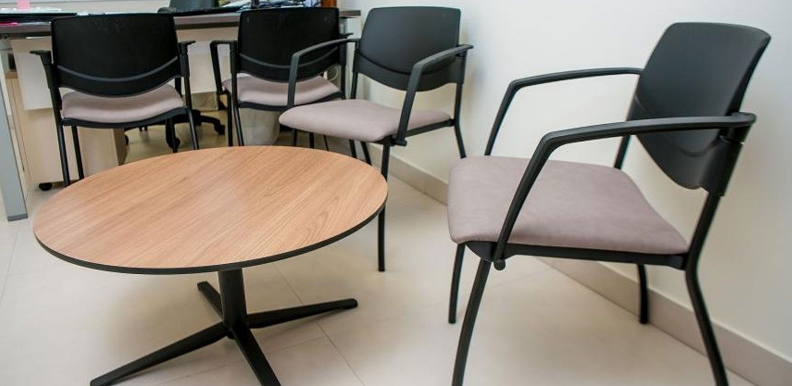 sutro guest seating | via seating - image 14